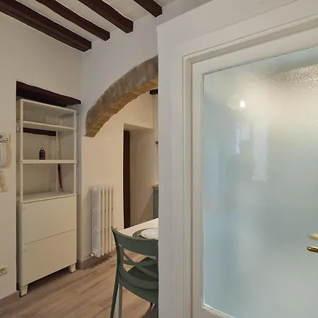 Am14 - Open Space In The Heart Of The * بيرودجا